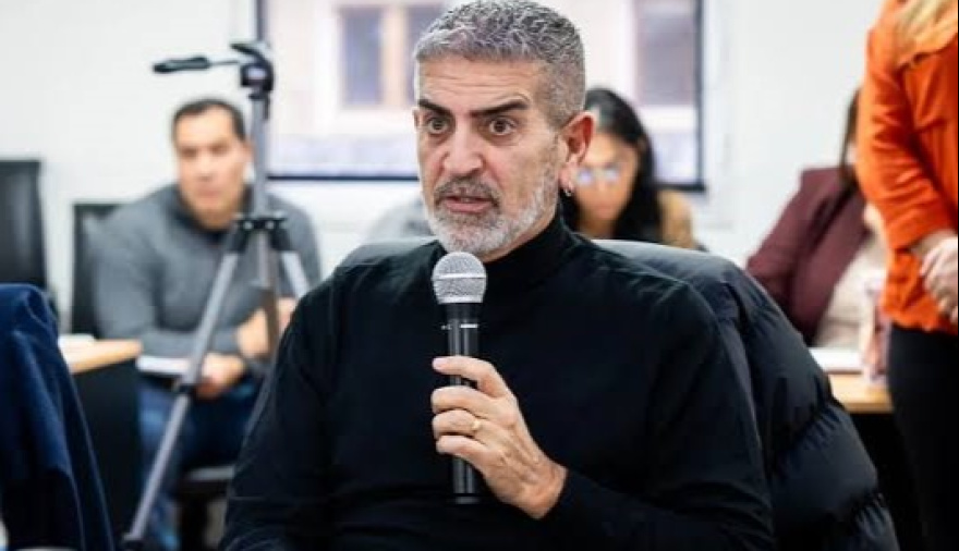 López Silva detalló la propuesta del Gobierno al SUTEF: emergencia salarial, estabilidad y cambios en Educación