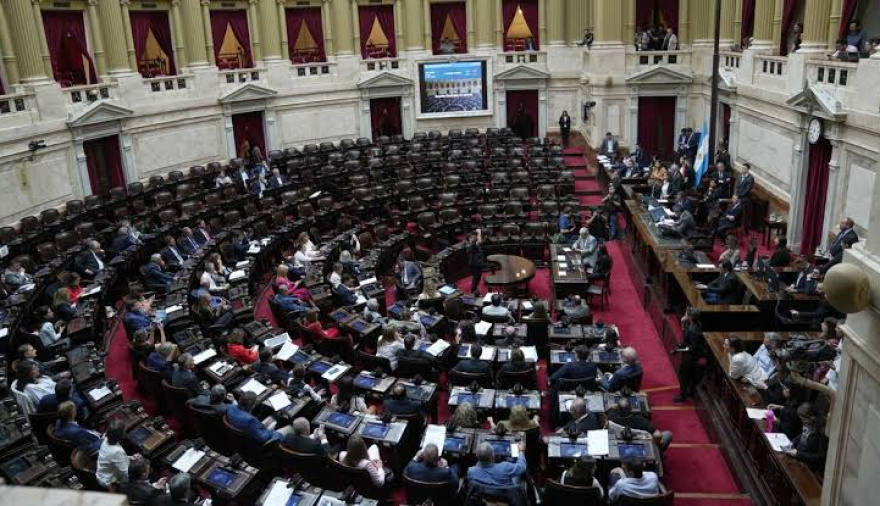 La oposición presiona en Diputados para debatir la derogación del DNU 70/2023