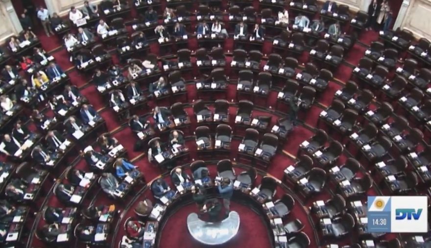 Fracasó en Diputados la sesión para voltear el DNU 70: la oposición quedó a ocho votos del quórum