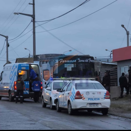 Un hombre se autolesionó cuando lo excluían del hogar por orden judicial