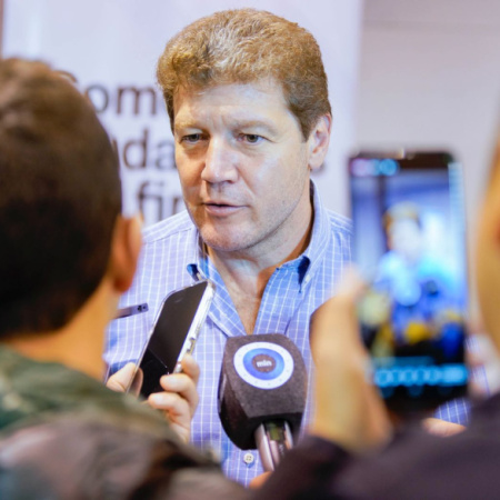 Importación de celulares: "Representa un golpe muy duro para la industria de Tierra del Fuego"