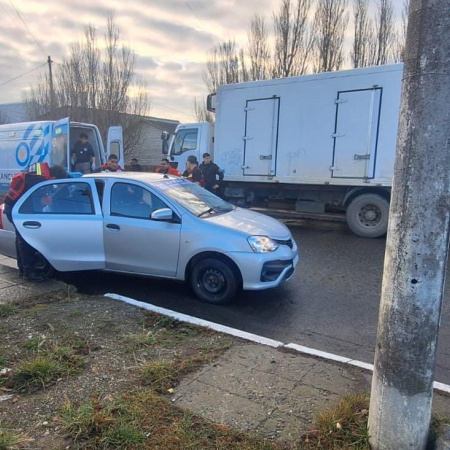 Accidente en Bilbao y Rivadavia: Una mujer embarazada debió ser trasladada al hospital