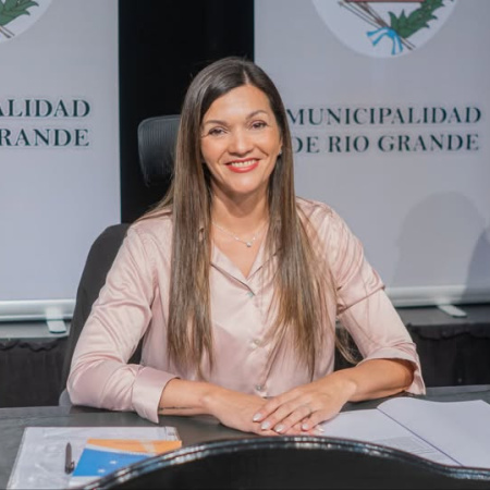 Zamora anunció el inicio del proceso para construir la nueva sala de sesiones del Concejo abierta a la comunidad