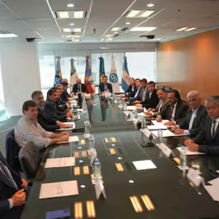 Los gobernadores pidieron a Milei una audiencia en bloque por la reforma fiscal