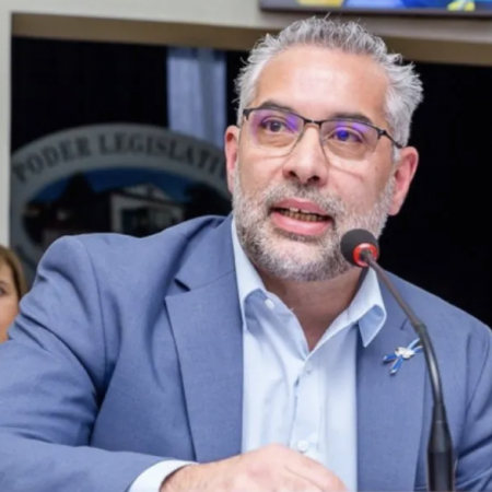 “No podemos votar con los ojos cerrados algo que no fue lo que trabajamos”