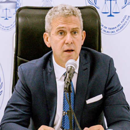 Denuncian al juez Löffler por frenar la reforma