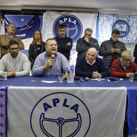 Los pilotos van al paro por 24 horas