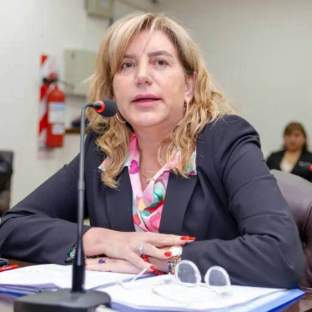 “La Constitución debe actualizarse y la decisión final es del pueblo”