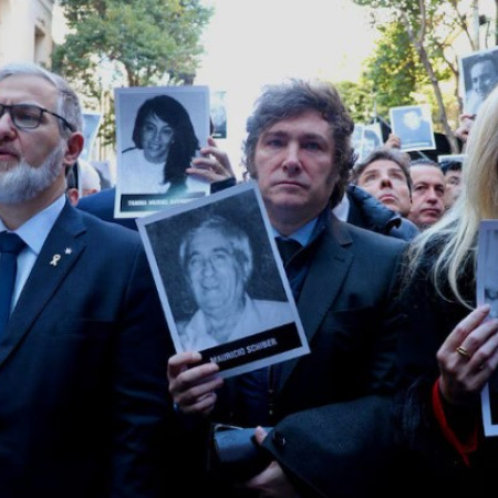 Con la presencia de Javier Milei, se realizará el acto por el 31° aniversario del atentado a la AMIA