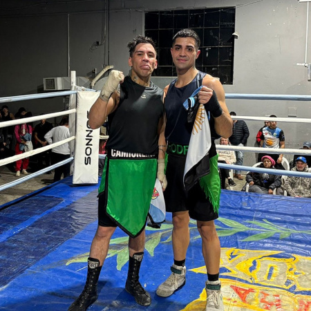 Tres Guantes de Oro en San Julián