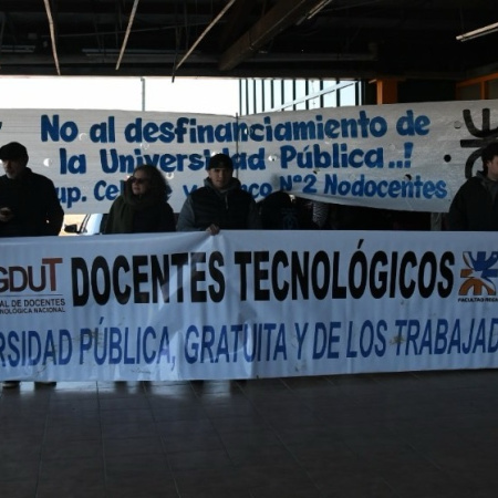 La UTN participó de la multitudinaria marcha contra el veto presidencial