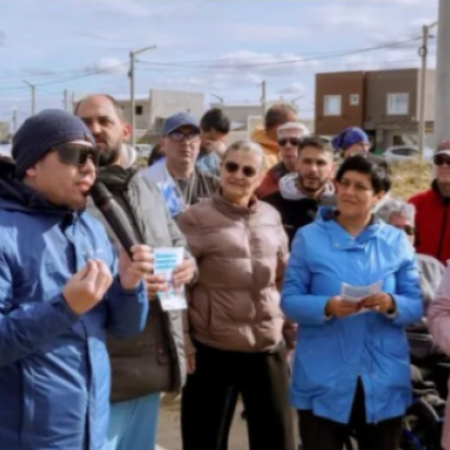 “Somos miles de Fuerza Patria en la provincia para poner un límite a Milei”