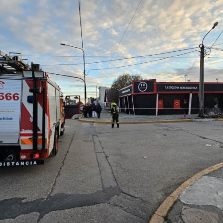 Incendio intencional provocó la evacuación inmediata del local nocturno ‘Tu Lugar’