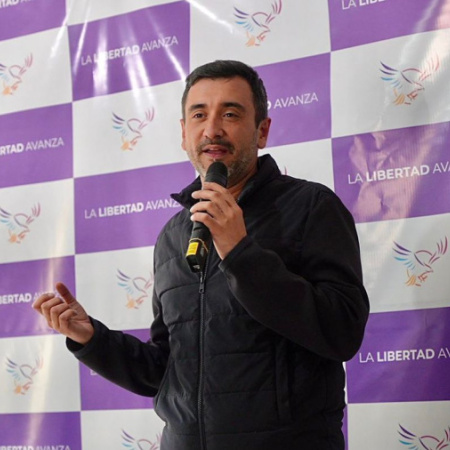 “La mitad de Ushuaia nos acompañó, la responsabilidad ahora es enorme”, afirmó Agustín Coto tras el triunfo libertario