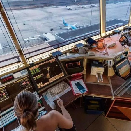 Comenzó el paro de controladores aéreos: hay más de 24.000 pasajeros afectados por demoras y cancelaciones