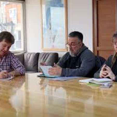 Dirigentes del SUTEF se reunieron con el gobernador