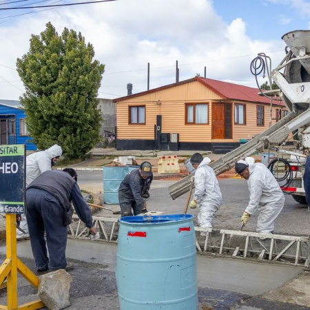 PLAN DE OBRAS VIALES: SE REALIZAN TAREAS DE MEJORAMIENTO EN DIVERSAS ARTERIAS