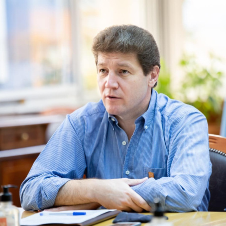 Melella sospecha de intereses geopolíticos detrás de la intervención del Puerto de Ushuaia