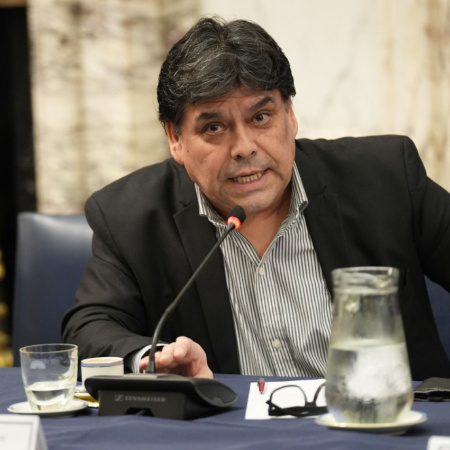 Araujo: “Todos los cañones del Gobierno nacional están apuntados a Tierra del Fuego”