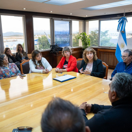 El gobierno provincial protege a los trabajadores portuarios