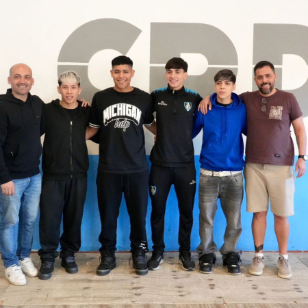 Gracias al convenio firmado con el Municipio de Rio Grande, cuatro jóvenes Riograndenses podrán jugar en el Club Xeneize