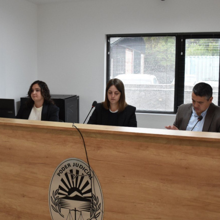 El Juzgado Correccional revocó una multa municipal y dictó la primera sentencia mediante audiencias orales