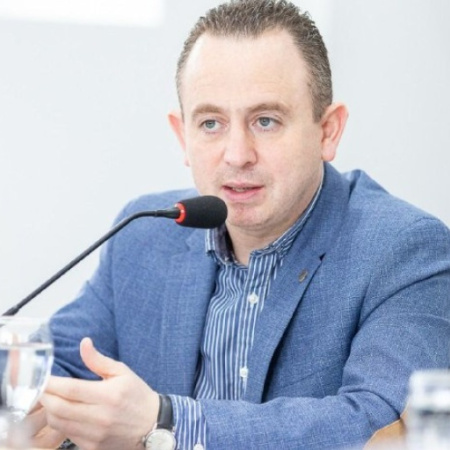 Díaz: “Las paritarias seguirán abiertas durante todo el año”