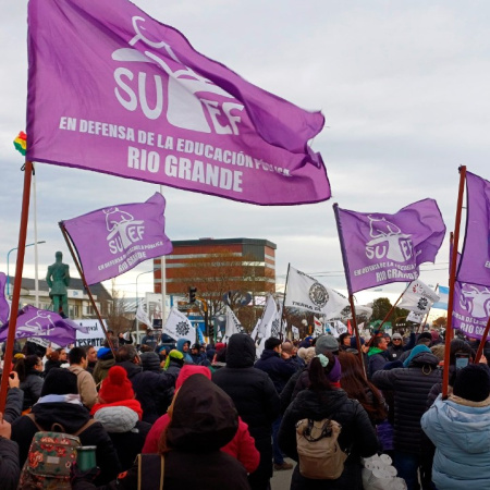 Semana marcada por paros y movilizaciones en las escuelas de Tierra del Fuego