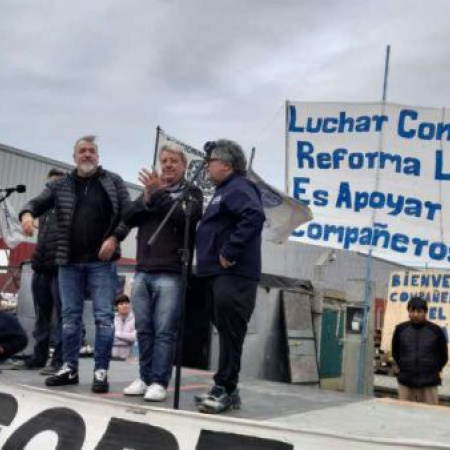 Importante presencia de dirigentes nacionales apoyaron el reclamo en Aires del Sur