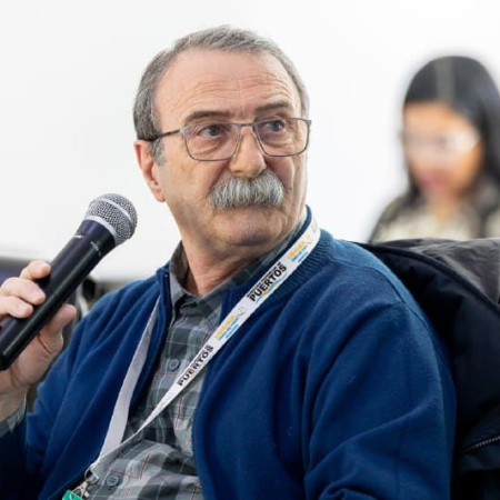 Roberto Murcia: “Nos quieren sacar el puerto”