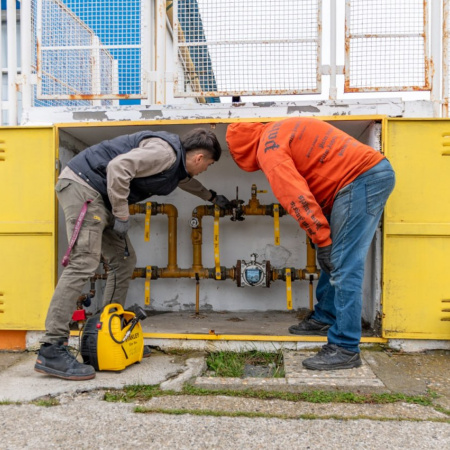 Éste miércoles culminan los trabajos de readecuación de las instalaciones de gas de la Escuela N°8