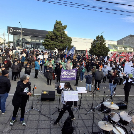 Multitudinaria marcha por el 50° aniversario del golpe: “Más que nunca, Nunca Más”