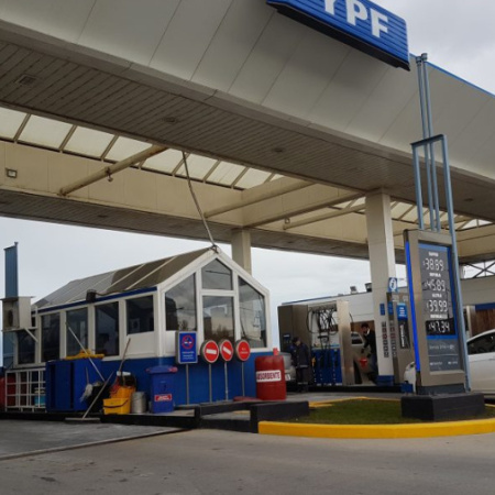 Nafta sin freno: en marzo aumentó seis veces y ya supera los $1.600 en Tierra del Fuego