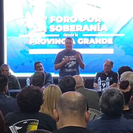 “La soberanía es la capacidad de un pueblo para defender su propio destino”