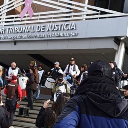 Judiciales fueguinos paran 24 horas y crece el conflicto salarial en la provincia