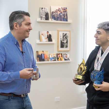 El intendente Martin Perez mantuvo un encuentro con el deportista Thiago Martinez