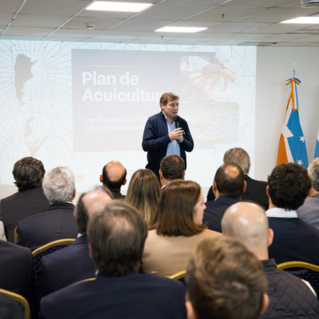 Tierra del Fuego AeIAS presentó su nuevo plan estratégico para el desarrollo acuícola