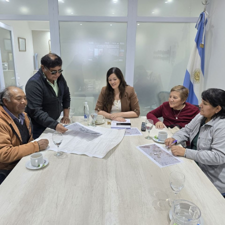 Zamora destacó el trabajo del Centro de Residentes Jujeños y acompañó la ampliación de su espacio