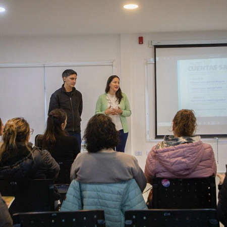 Con más de 700 inscriptos, dio inicio la escuela municipal de emprendedores