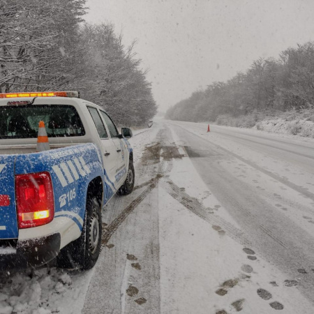 “Ya estamos teniendo nevadas en abril”, dijo Sergio Gamarra y pidió prepararse para el invierno