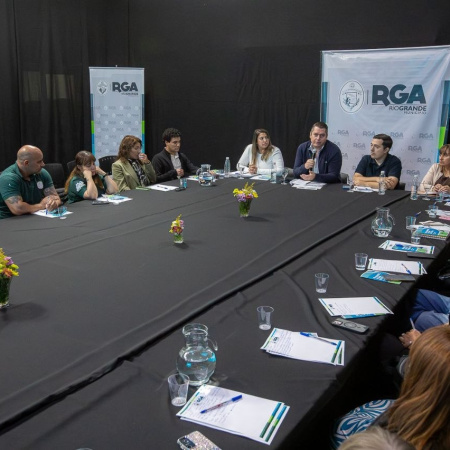 El Municipio y las escuelas secundarias trabajan en una agenda común