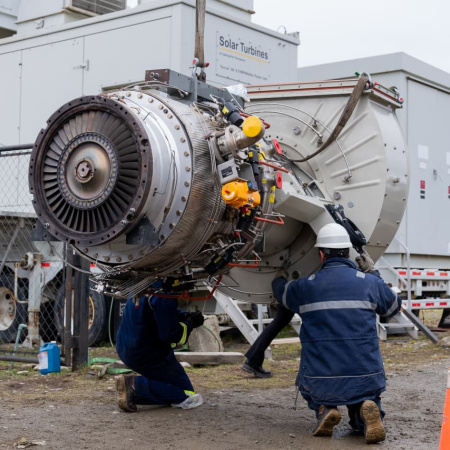 Se cumplió el mantenimiento integral de la turbina Taurus 60 en la Usina de Ushuaia