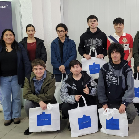Fundación Mirgor seleccionó a 10 jóvenes de Río Grande y Ushuaia para su programa de becas educativas