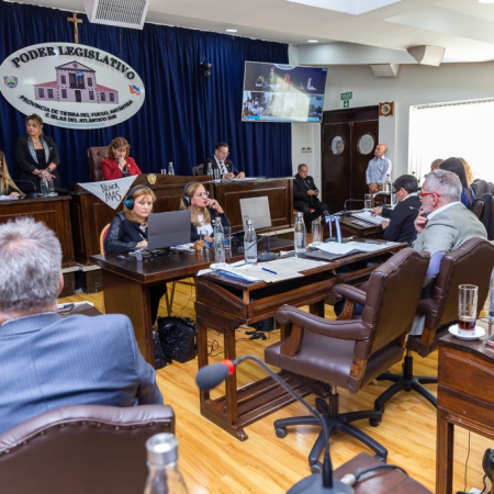 Más de 80 temas en debate: la Legislatura fueguina sesiona con una agenda cargada