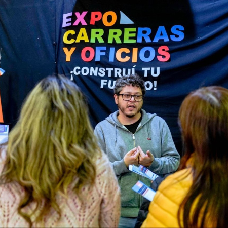 Nueva edicion de Expo Carreras y Oficios: Se invita a las instituciones educativas a sumarse la construcción de la guía de promoción egreso 2026