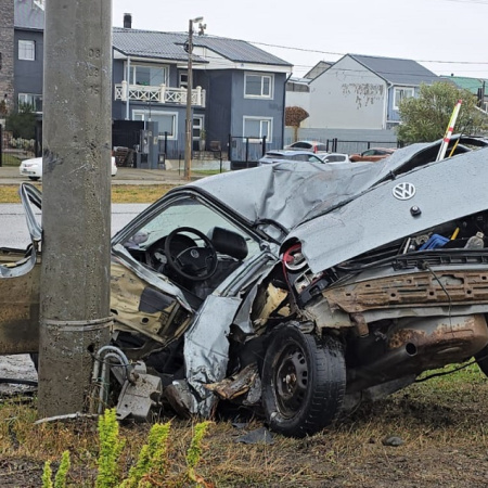 Se aguardan informes que determinen quien estaba al volante en el trágico accidente del lunes