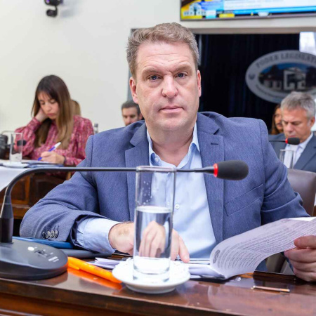 “La gente no quiere escuchar peleas políticas mientras pierde el trabajo”, afirmó Von der Thusen