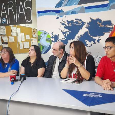 Gremios y estudiantes convocaron a la comunidad a sumarse a la marcha de hoy