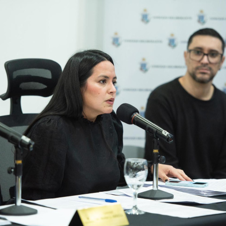 Alejandra Arce advirtió sobre el impacto de la crisis económica y cuestionó las políticas nacionales