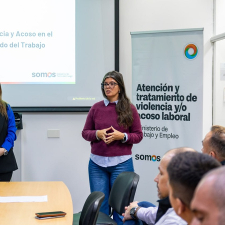 Gobierno capacitó en prevención de violencia laboral a la empresa Midea Carrier